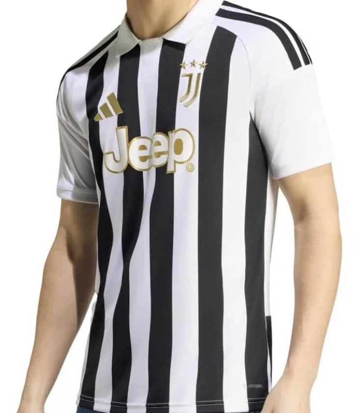 Juventus FC 2026-27 Home Jersey with Shorts (Fan Version)